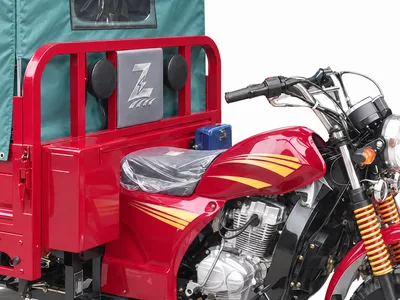 ZELMO covered cargo body red detail view